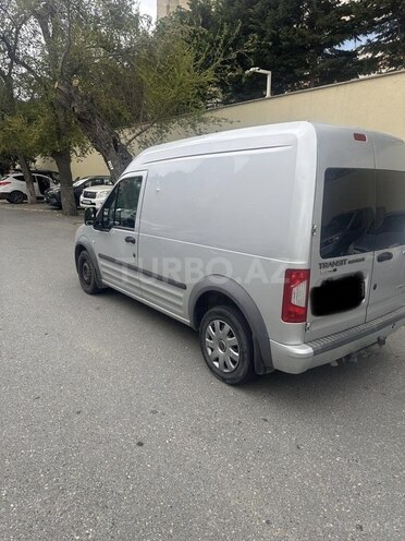 Ford Tourneo Connect-11