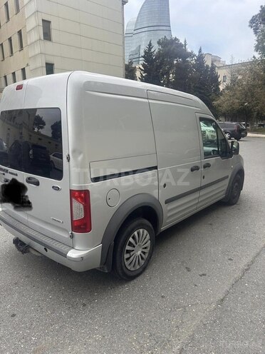 Ford Tourneo Connect-10