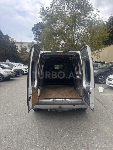 Ford Tourneo Connect-9