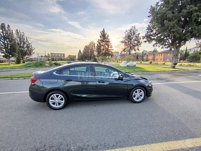 Chevrolet Cruze-3
