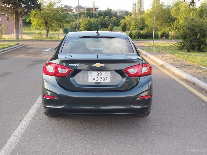 Chevrolet Cruze-6