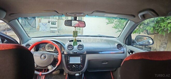 Chevrolet Lacetti-2