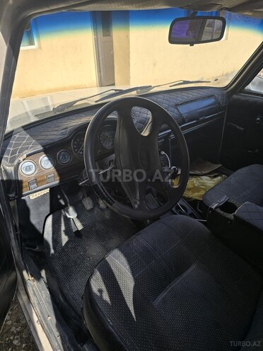LADA (VAZ) 2106-3