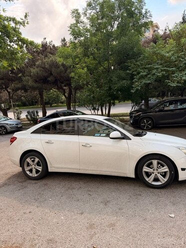 Chevrolet Cruze-2