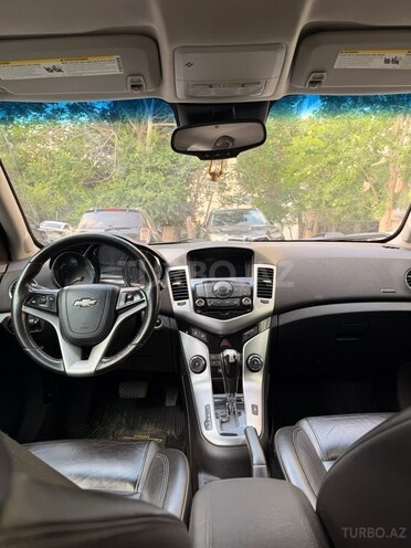 Chevrolet Cruze-8