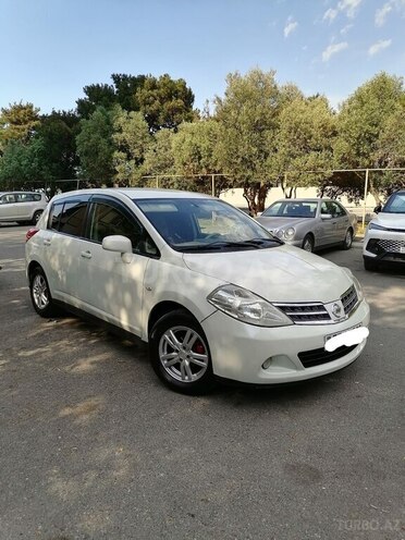 Nissan Tiida-2