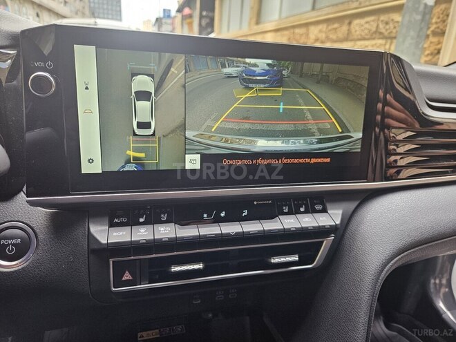 Toyota Camry-15