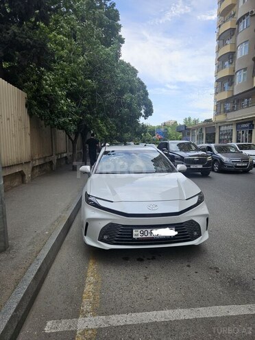 Toyota Camry-1