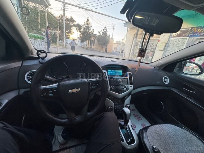 Chevrolet Cruze-6