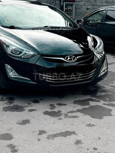 Hyundai Elantra-3