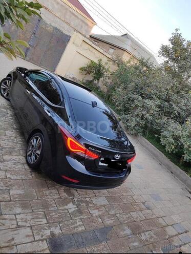 Hyundai Elantra-7