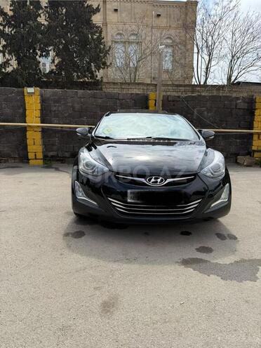 Hyundai Elantra-2