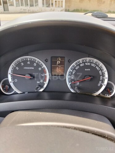 Suzuki Swift-7