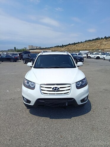 Hyundai Santa Fe-1