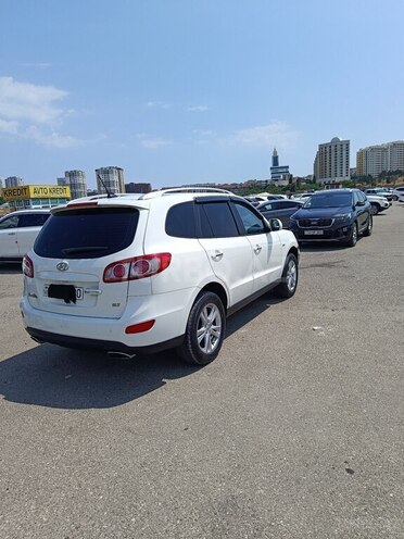 Hyundai Santa Fe-4