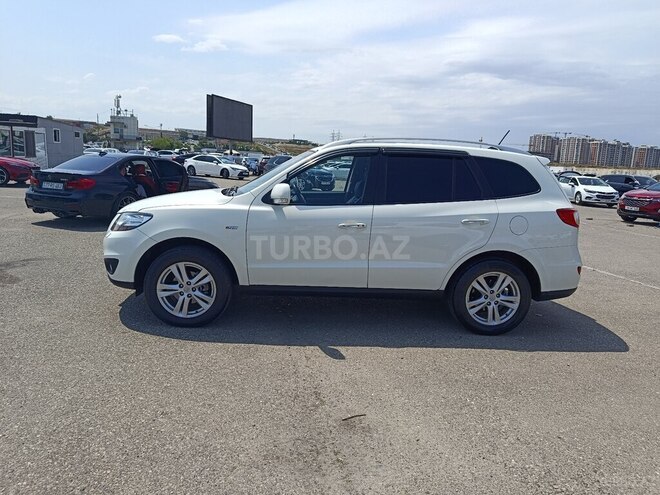 Hyundai Santa Fe-5