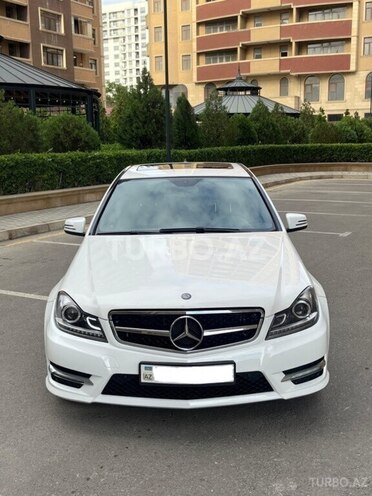 Mercedes C 250-1