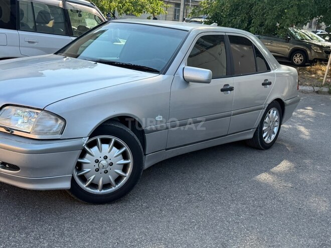 Mercedes C 200-4