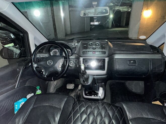 Mercedes Viano-4