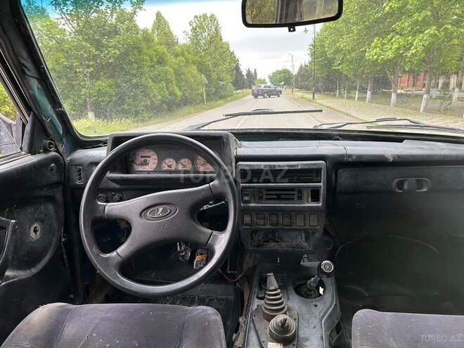 LADA (VAZ) Niva-8