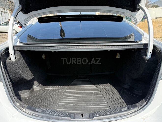 Ford Fusion (North America)-3