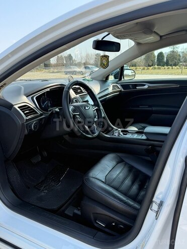 Ford Fusion (North America)-13