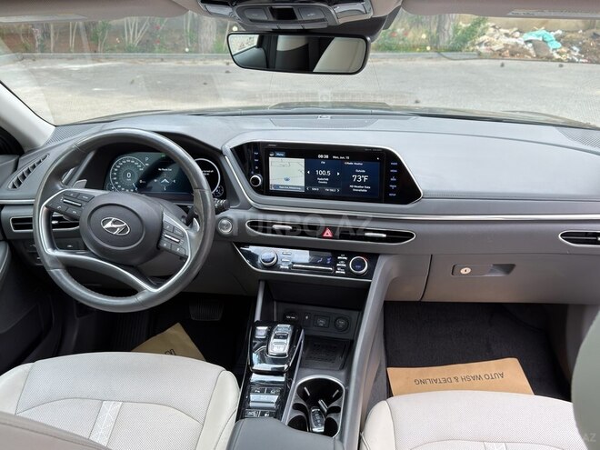 Hyundai Sonata-11