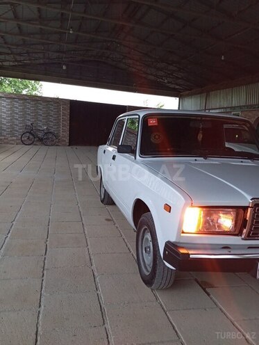 LADA (VAZ) 2107-15