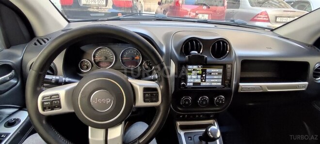 Jeep Compass-9