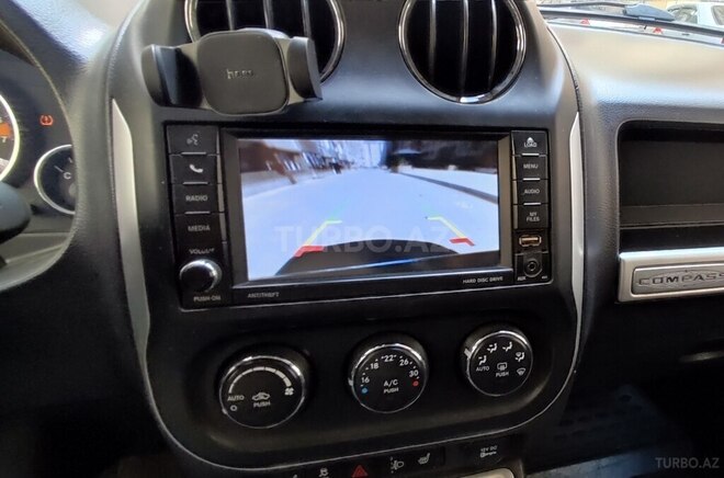 Jeep Compass-8