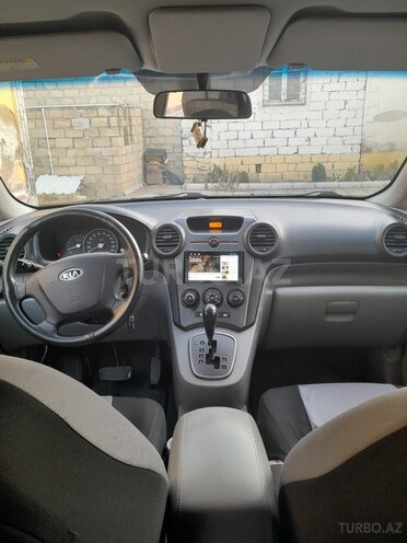 Kia Carens-5