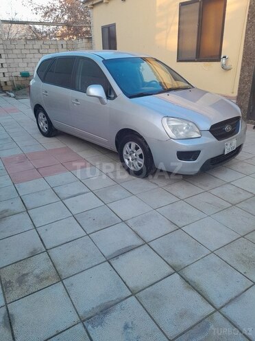 Kia Carens-7