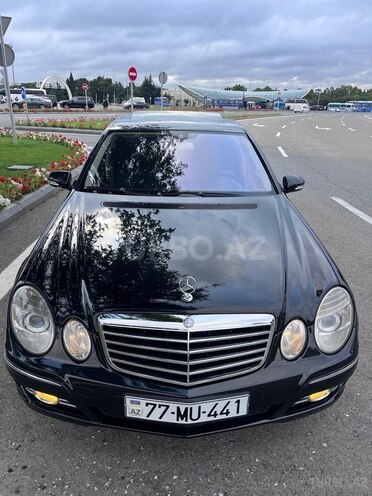 Mercedes E 220-1