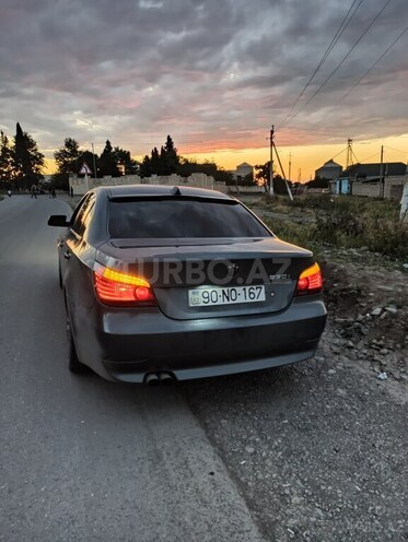 BMW 528-2