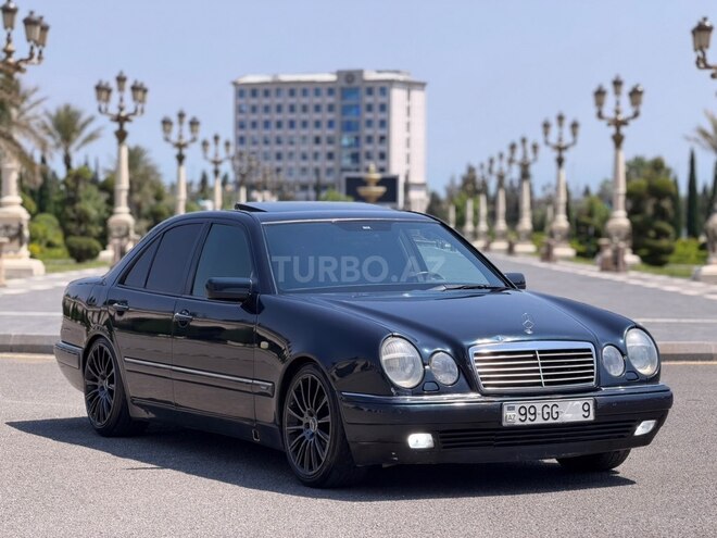 Mercedes E 280-4