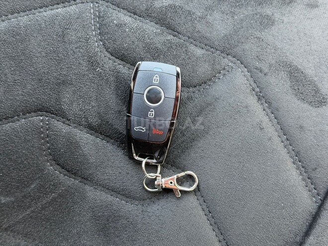Mercedes E 280-19