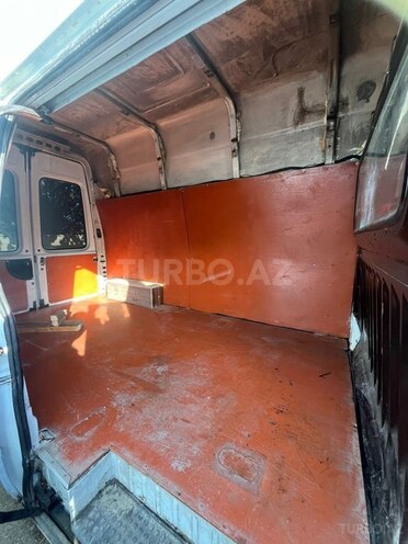 Ford Transit-7