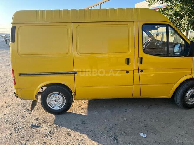 Ford Transit-2