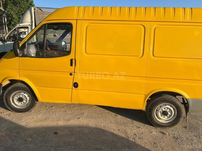 Ford Transit-3