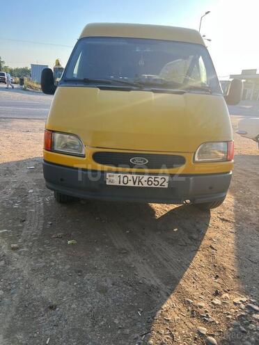 Ford Transit-1