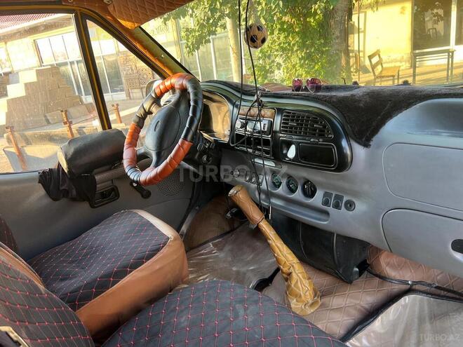 Ford Transit-7