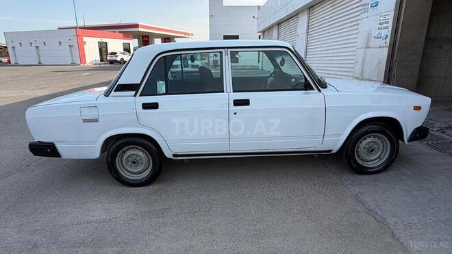 LADA (VAZ) 2107-2
