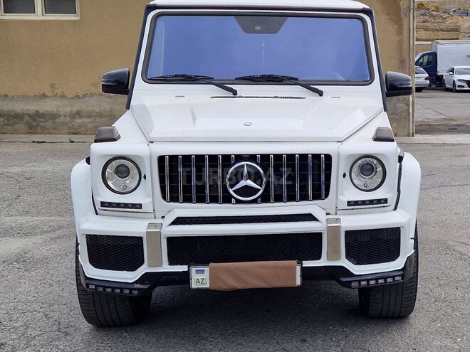 Mercedes G 300-1