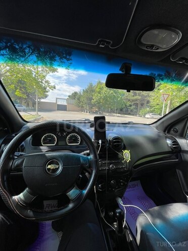 Chevrolet Aveo-7