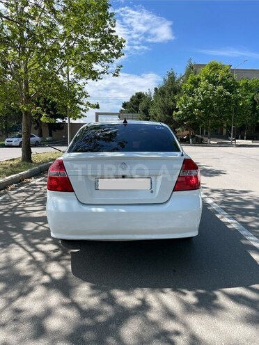 Chevrolet Aveo-5