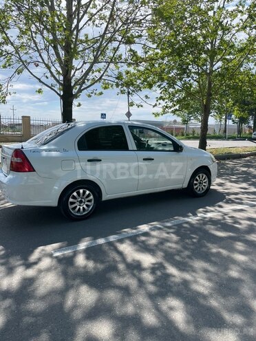 Chevrolet Aveo-4
