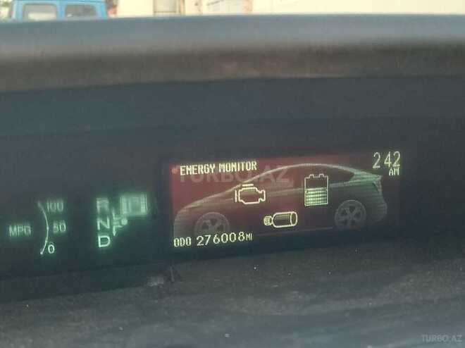 Toyota Prius-9