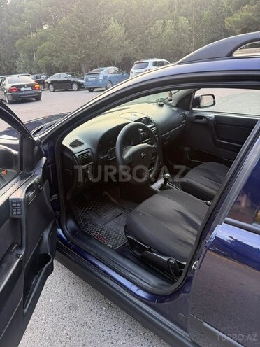 Opel Astra-11