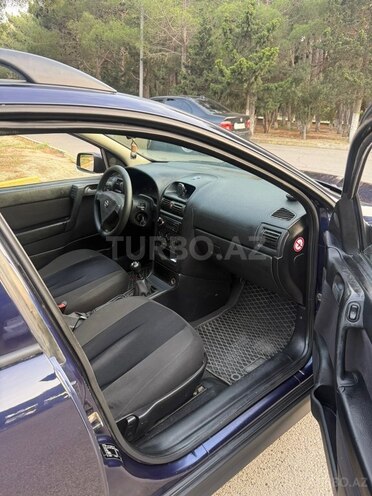 Opel Astra-10