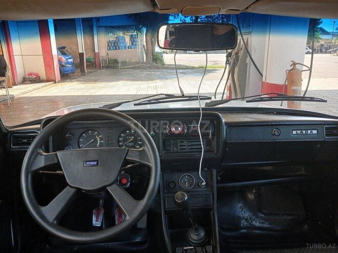 LADA (VAZ) 2107-8